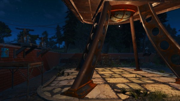 Кто узнает дислакацию этой Красной Ракеты?