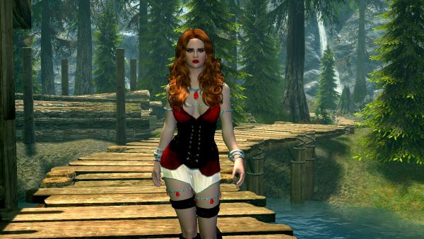 Когда девушка идёт...