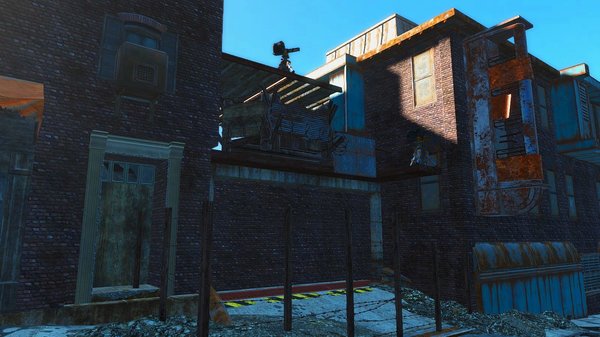 Новое поселение в гараже..