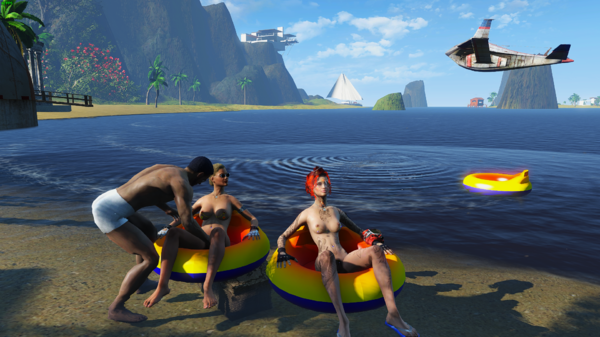 Айви и Алиса загорают "нюдс".