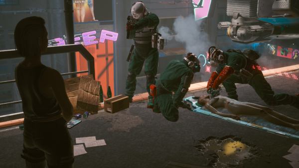 Ви наблюдает за действиями сотрудников скорой.