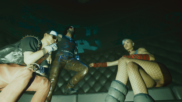 Джонни в ночном клубе.