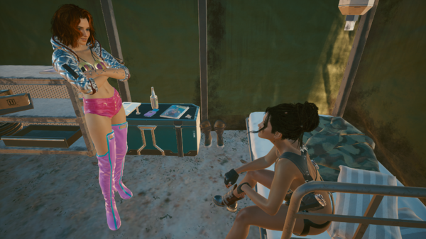 Панам пригласила Ви к себе в палатку.