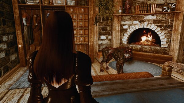 Велена: пришла домой - песик радуется ;)