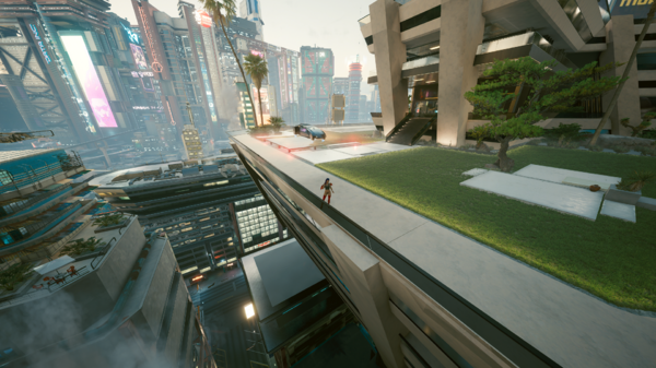 Ви смотрит на окна своей первой квартиры.