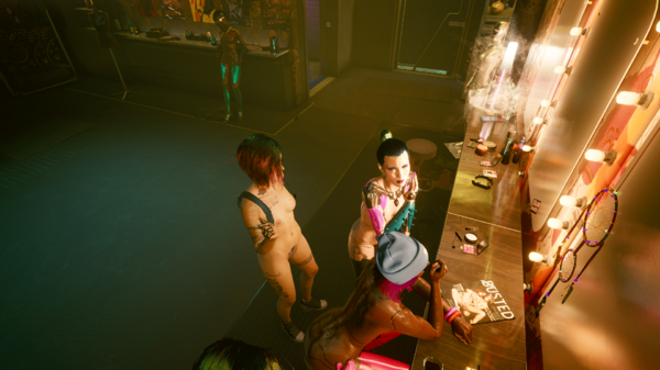 Джуди в гримёрной комнате.