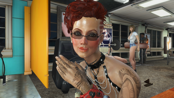 Алиса в новом нижнем белье.