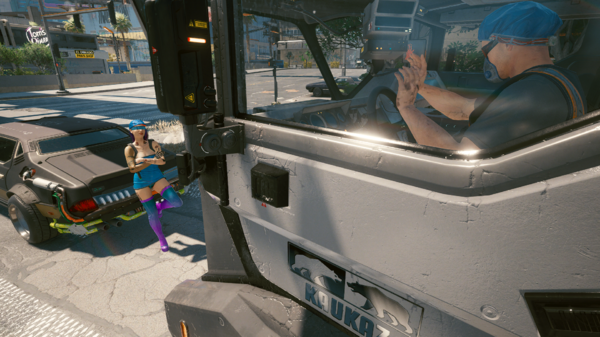 Джуди:-"Мужчина - не отбуксируете мою маленькую машинку в автосервис?".