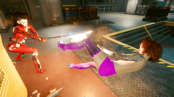 Ви отражает атаку агрессивной бандитки.