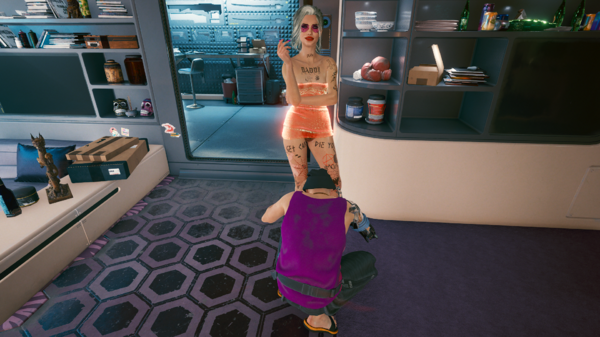 Сосед:-"Ви умоляю, стань моей королевой".