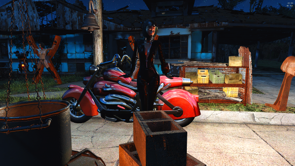 Трисс мотоциклистка.