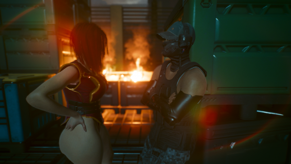 Огонек между ними