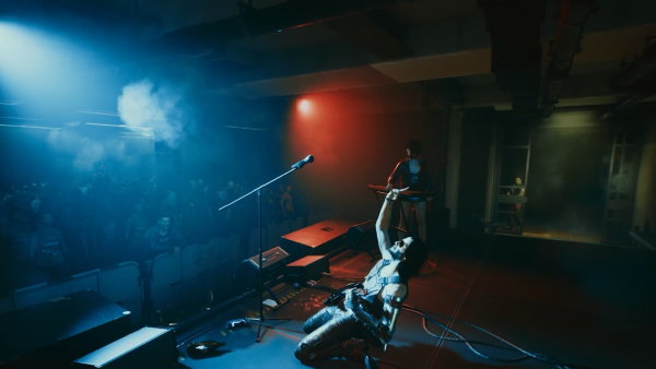 Джонни поёт новый мировой хит на русском языке:-"Встанем..".