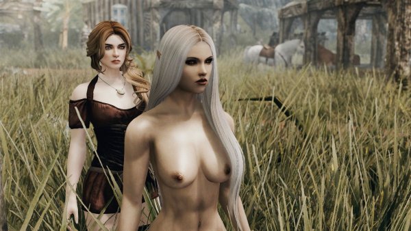 ЭЛЛАЙНА с Токкатой на конюшне..