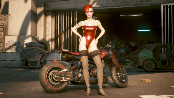 Ви в новых чулках и купальнике.