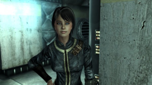 Амата. В наглухо закрытом комбинезоне!