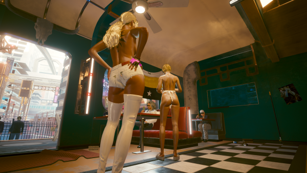 Попы Ви и официантки.