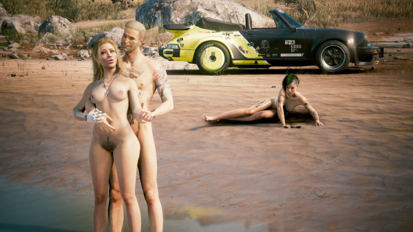 Альт:-"А твоя телохранительница пойдёт купаться?".