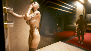 Джуди и Ви в душевой комнате.