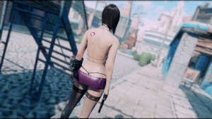 Пристрелит любого, кто будет распускать руки ;)