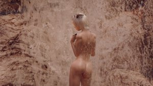 Омовение под водопадом. SKYRIM AE (Сборка 16)